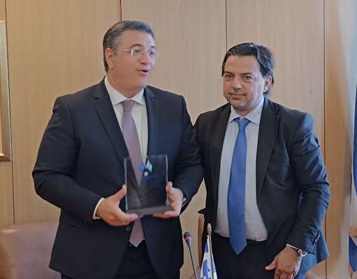 Τζιτζικώστας: Επίσκεψη στα γραφεία του Ναυτικού Επιμελητηρίου της Ελλάδος