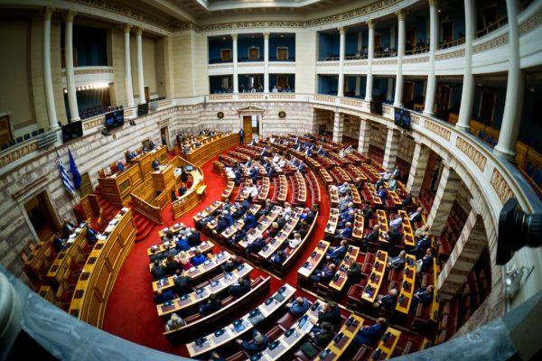 Αποθήκευση CO2: Στη Βουλή το σχέδιο νόμου για τη δέσμευση και μεταφορά