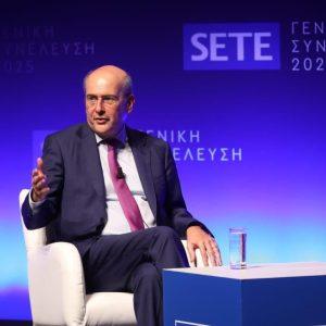 Κ. Χατζηδάκης: Tομέας-πρωταθλητής στην ελληνική οικονομία ο τουρισμός