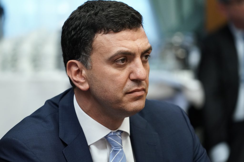 Κικίλιας: Tο χειρότερο δυνατό σενάριο να κλείσουν τα Στενά του Ορμούζ