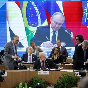 Πούτιν – BRICS: «Η εποχή της φιλελεύθερης παγκοσμιοποίησης είναι ξεπερασμένη»