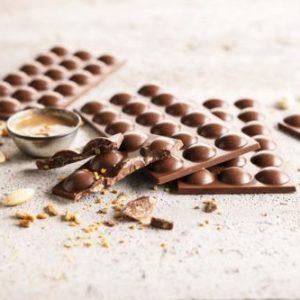 Barry Callebaut: Νέα μείωση προβλέψεων λόγω κρίσης κακάο