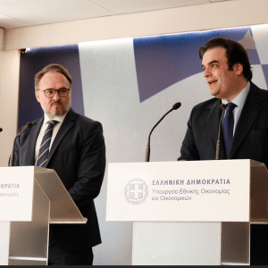Πιερρακάκης: «Θέλουμε μία αγορά ενέργειας με χαμηλότερες τιμές για τους καταναλωτές»