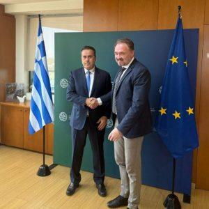 Παπασταύρου: Πρωταρχικός στόχος η μείωση των τιμών ενέργειας