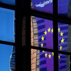 Κομισιόν: Ο προϋπολογισμός των 1,717 τρισ. και οι 3 νέοι φόροι
