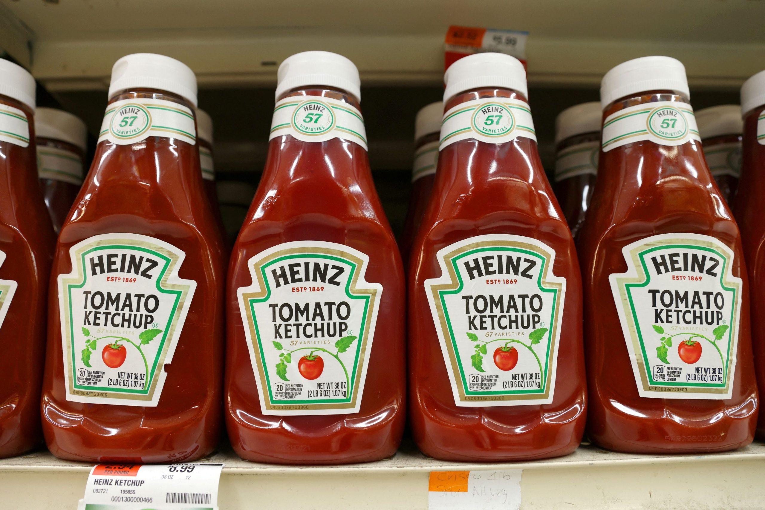 Kraft Heinz: Γιατί θέλει να… χωρίσει την κέτσαπ από τα χοτ ντογκ