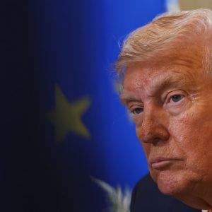 ΗΠΑ: Τι σημαίνει να κατεβάσει ρολά η κυβέρνηση