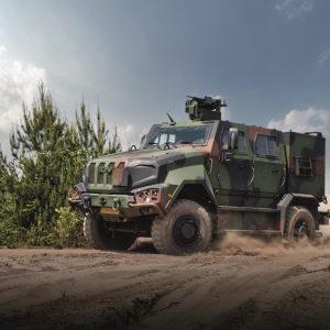 IVECO D.V.: Δυο γερμανοί μνηστήρες για την ιταλική εταιρεία στρατιωτικών φορτηγών
