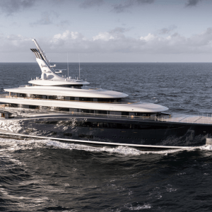 Superyacht: Πωλείται το «Breakthrough» του Μπιλ Γκέιτς