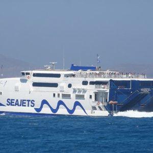 SeaJets: Προκαλεί αναστάτωση στη Μήλο – Εξοργισμένοι οι κάτοικοι