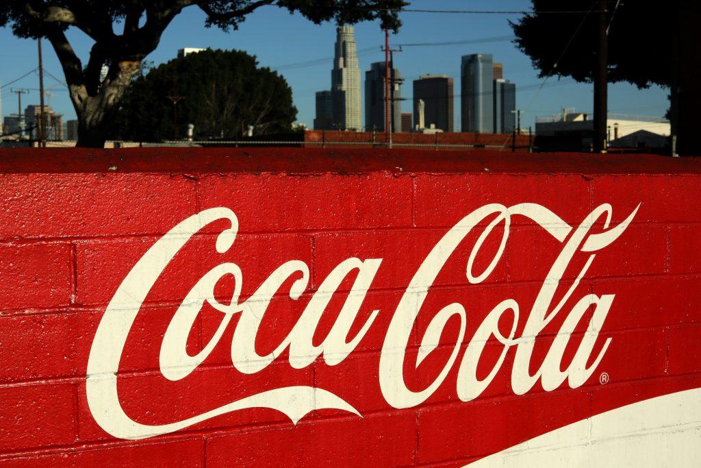 Coca Cola: Επιστροφή στο αμερικανικό ζαχαροκάλαμο – Η ανάρτηση Τραμπ