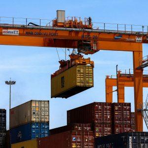 Δασμοί: Εμπορικοί εταίροι των ΗΠΑ σπεύδουν για συμφωνίες πριν το τελεσίγραφο Τραμπ