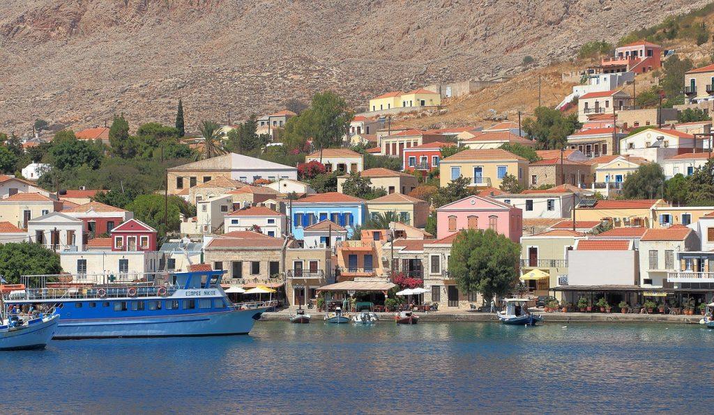 Εξοχικά: Οι προορισμοί που ξεχωρίζουν – Οι τάσεις που διαμορφώνουν την αγορά