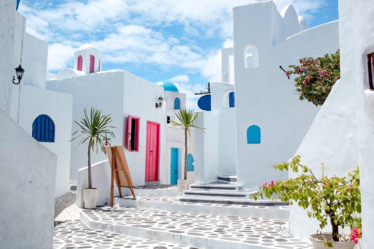 Tourist Arrivals in Greece up in 2024: ELSTAT