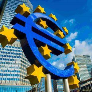 Ευρωζώνη: Οι εταιρείες βλέπουν επιβράδυνση – Καμπανάκι για τον ανταγωνισμό από την Κίνα