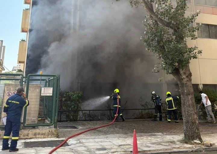 Φωτιά στο νοσοκομείο Metropolitan στη Μεσογείων