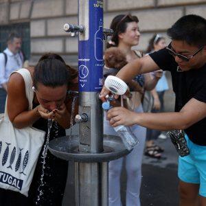 Γαλλία: Το κύμα ζέστης αυξάνει τη ζήτηση για κλιματισμό και τις τιμές ενέργειας