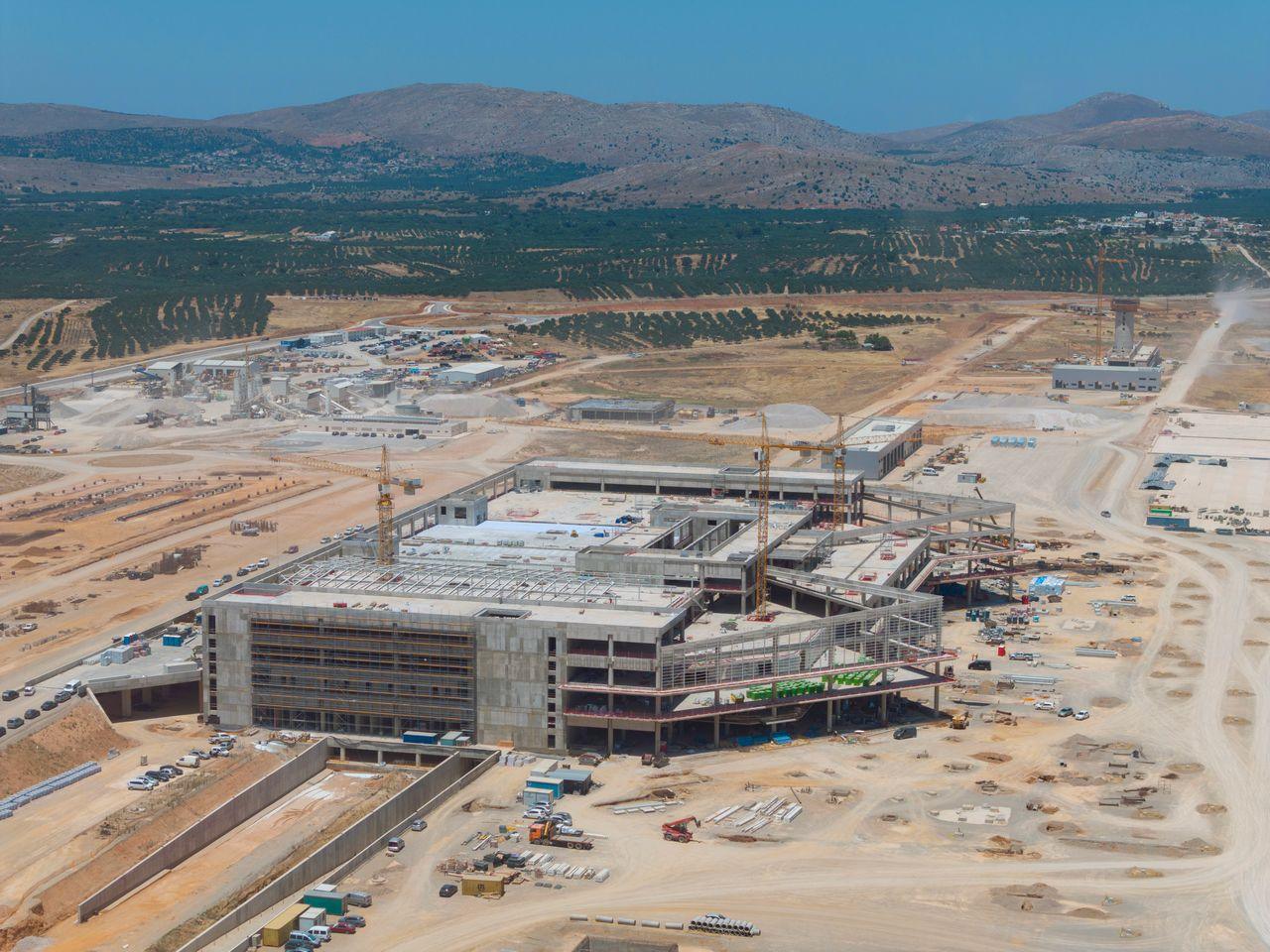 ΤΕΡΝΑ: Άνοιξε ο δρόμος για τις οδικές διασυνδέσεις του νέου αεροδρομίου Καστελίου