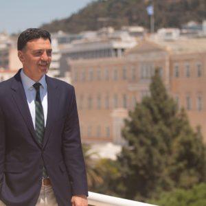 Βασίλης Κικίλιας: Ολοκληρωμένο master plan για το λιμάνι της Μυκόνου