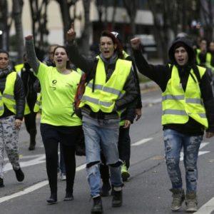 Γαλλία: Συλλογικότητα καλεί σε απεργία διαρκείας από τις 10 Σεπτεμβρίου