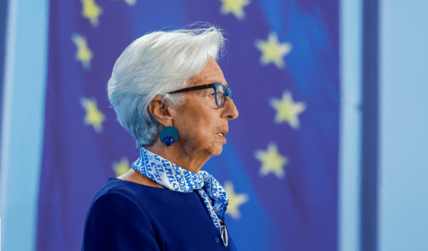 Λαγκάρντ: Η ΕΚΤ είναι έτοιμη να αυξήσει τα επιτόκια «σε οποιαδήποτε συνεδρίαση»