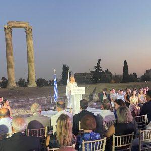 Ενωση Ελλήνων Εφοπλιστών: Απένειμε 130 υποτροφίες σε νέους