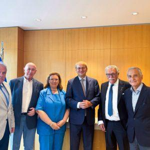 Χατζηδάκης: Η Ελλάδα στέκεται απέναντι σε κάθε μορφή ρατσισμού και αντισημιτισμού