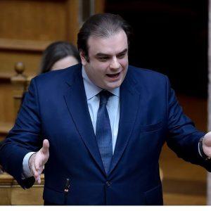Πιερρακάκης: Μηδενίζονται οι χρεώσεις για αναλήψεις από ΑΤΜ