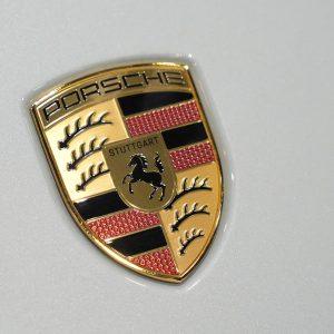 Porsche: Νέες περικοπές λόγω δασμών Τραμπ και κινεζικής ύφεσης