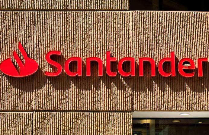 Santander: Το στοίχημα στη Βρετανία με τη συμφωνία της TSB