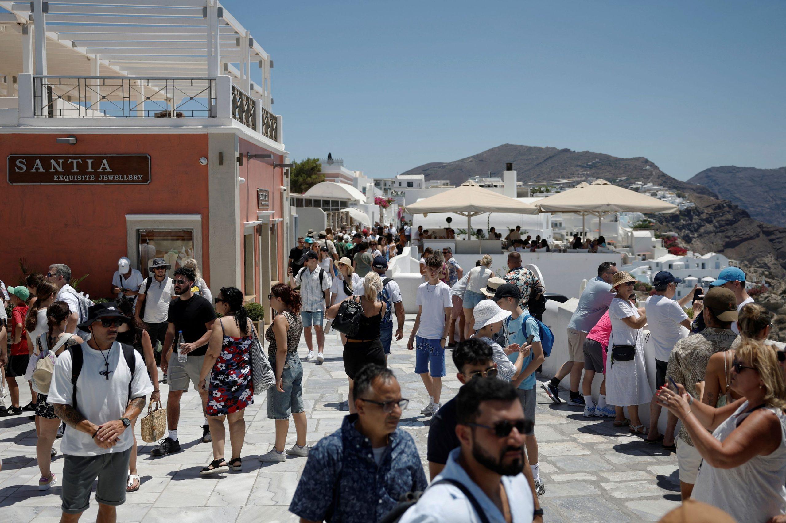 Υπερτουρισμός: Κραυγή αγωνίας από πολλές ευρωπαϊκές πόλεις – Τα νέα μέτρα