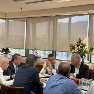 Υπουργείο Περιβάλλοντος: Σύσκεψη για το σχέδιο αποκατάστασης του δάσους στο Φενεό Κορινθίας