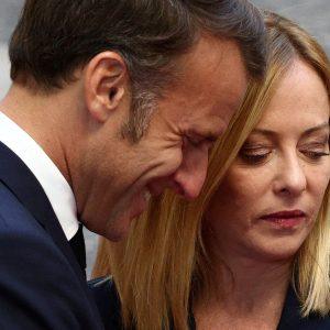 Παρίσι και Ρώμη ανταλλάσσουν θέσεις στο «καθαρτήριο» των ομολόγων