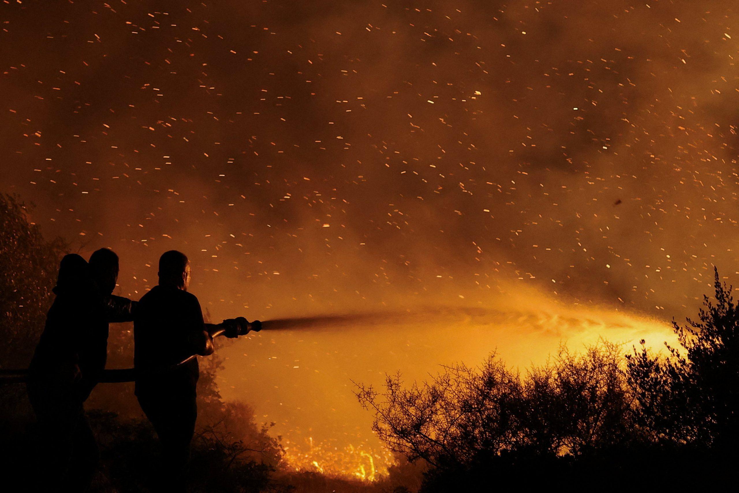 Wildfires Affect 100,000 Acres Across Greek Islands and Mainland
