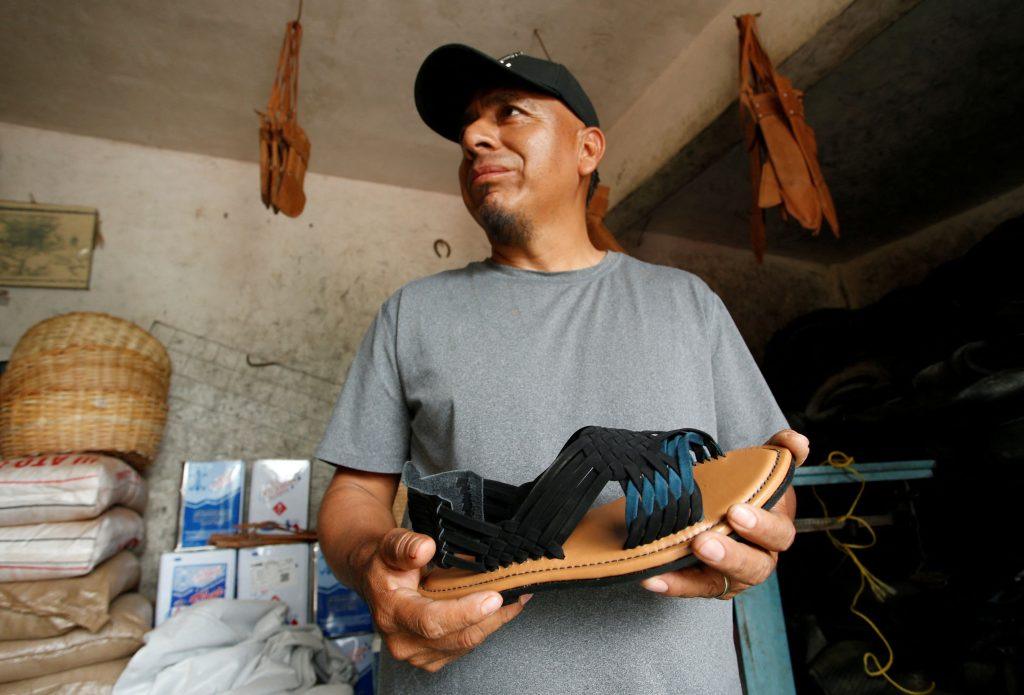 Adidas: Η επίσκεψη σε κοινότητα ιθαγενών και η συγγνώμη