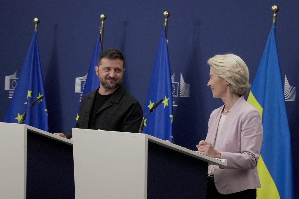 Ουκρανία: Συνέντευξη Τύπου Φον ντερ Λάιεν-Ζελέσνκι – Επί ποδός η «Συμμαχία των Προθύμων»