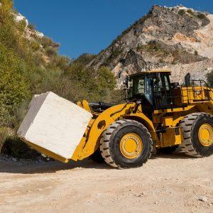 Caterpillar: Πόσο θα κοστίσουν οι δασμοί – «Αδειάζουν» τα κέρδη τριμήνου