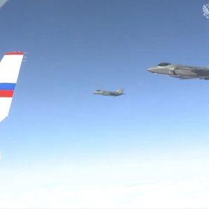Σύνοδος της Αλάσκας: F-35 συνόδευσαν τον Πούτιν πίσω στη Ρωσία