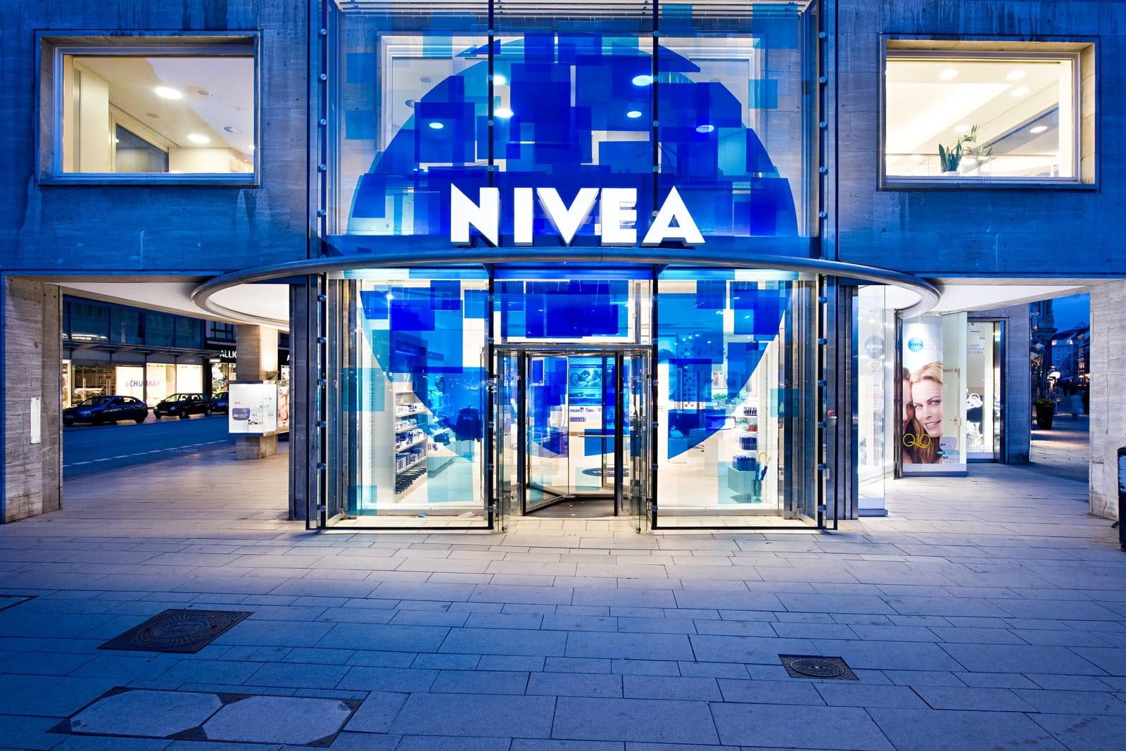 Beiersdorf: Η παραγωγός της Nivea μειώνει τις προβλέψεις πωλήσεων