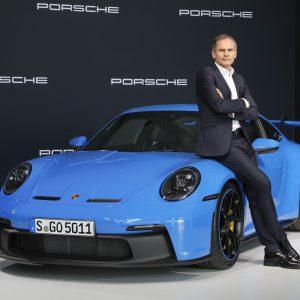 Porsche: Νέος CEO, μόνος αναζητείται – Το σχέδιό της για τη VW