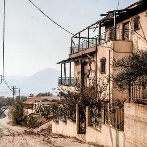 Πυρόπληκτοι: Εγκρίθηκαν απαλλαγή ΕΝΦΙΑ, επίδομα στέγασης και ενίσχυση ΟΤΑ