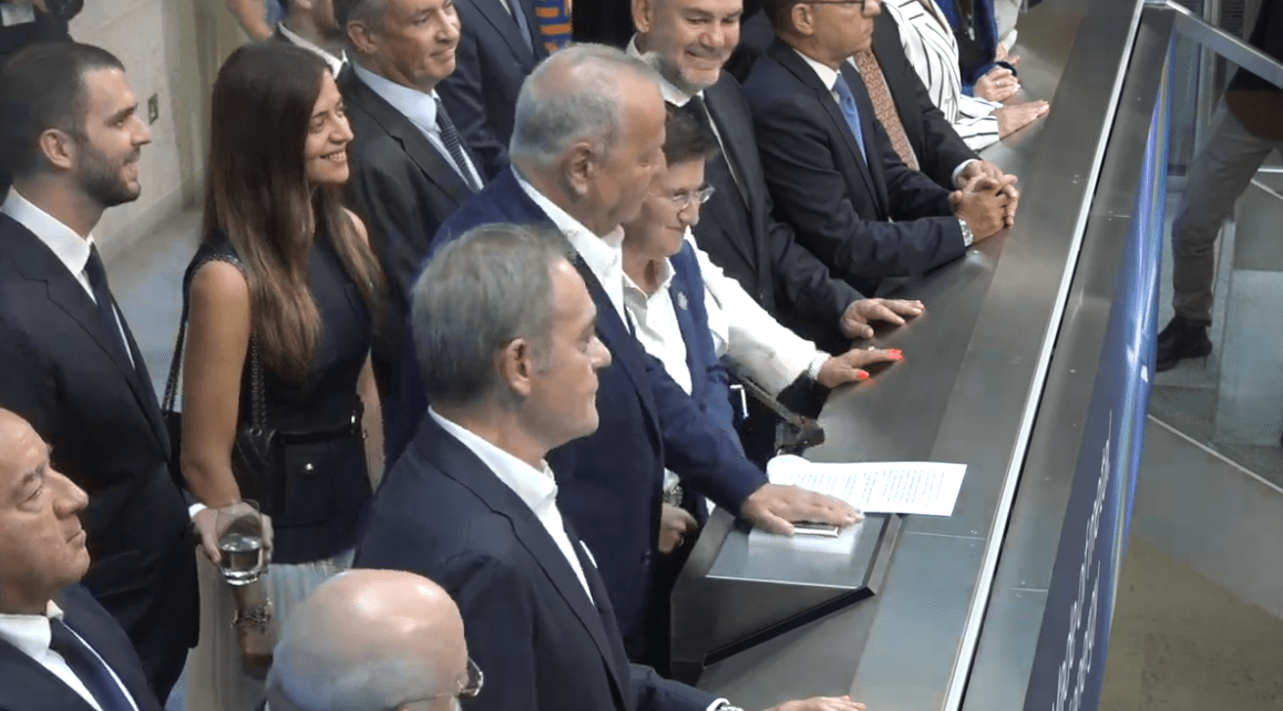 Metlen: Το ιστορικό ντεμπούτο στο LSE [live]