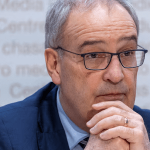 Ελβετία: Παίζει το «χαρτί» του LNG για να ρίξει τους δασμούς Τραμπ