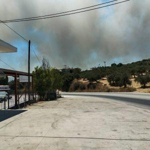 Φωτιά στην Αχαΐα: Εκκενώθηκαν προληπτικά εργοστάσια στη ΒΙΠΕ Πατρών