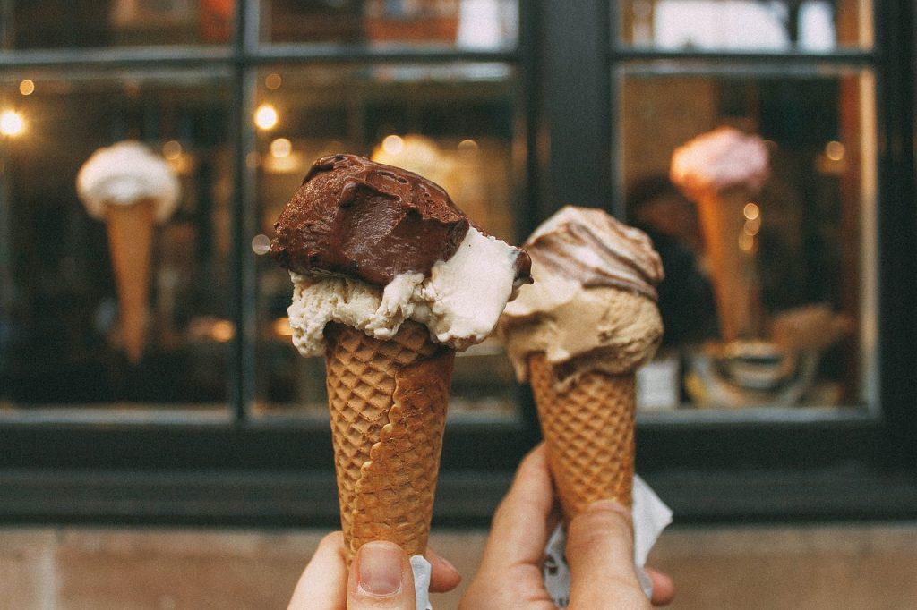 Greek Ice Cream Market Sees Strong Growth Amid Hot Summer