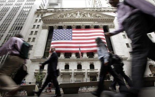 Wall Street: Με το βλέμμα στη Fed, στο επίκεντρο η ΙΒΜ