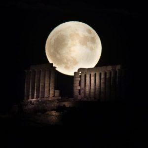 Πανσέληνος Αυγούστου 2025: Οι δωρεάν εκδηλώσεις στην Αττική – Ποιοι αρχαιολογικοί χώροι θα είναι ανοιχτοί