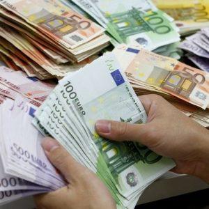 Μετρητά: Πώς θα δηλώνονται στα τελωνεία