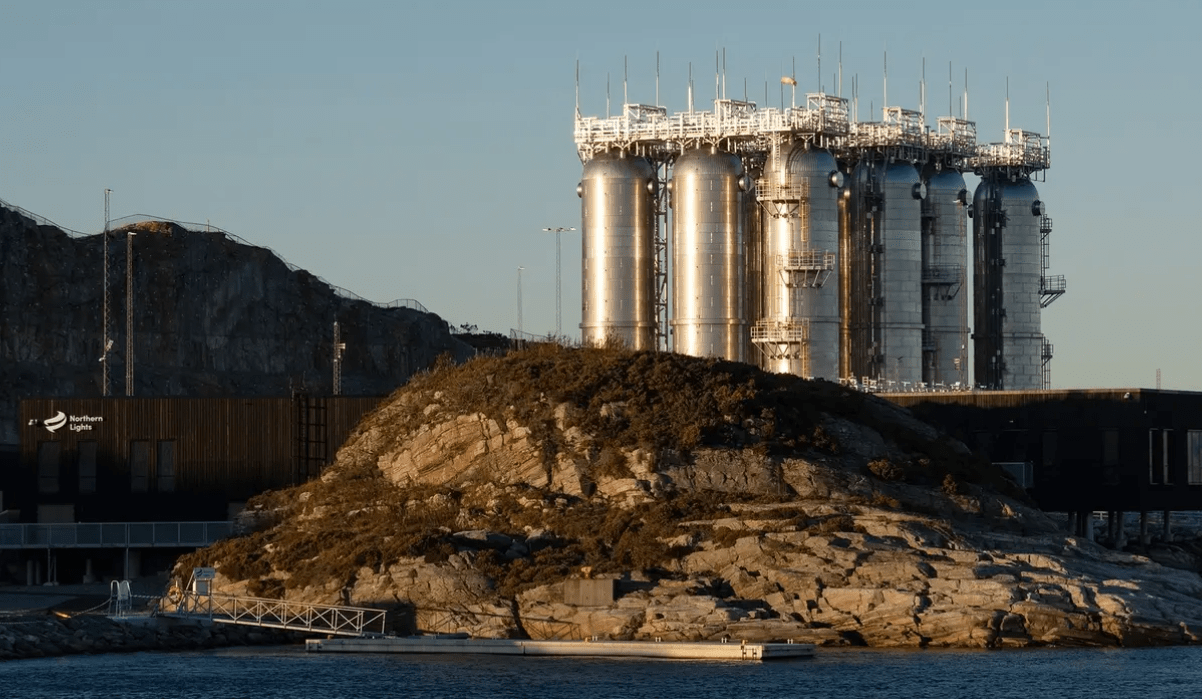Northern Lights: Σε λειτουργία το project αποθήκευσης CO2 – Το στοίχημα του Πρίνου