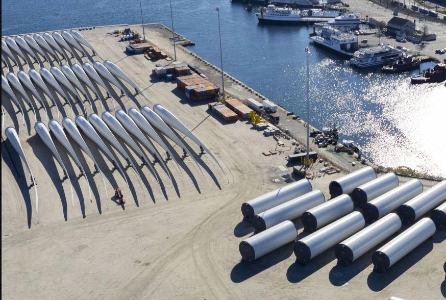 Ørsted: Πλήγμα από την απόφαση των ΗΠΑ να διακόψουν το αιολικό πάρκο στο Ρόουντ Άιλαντ
